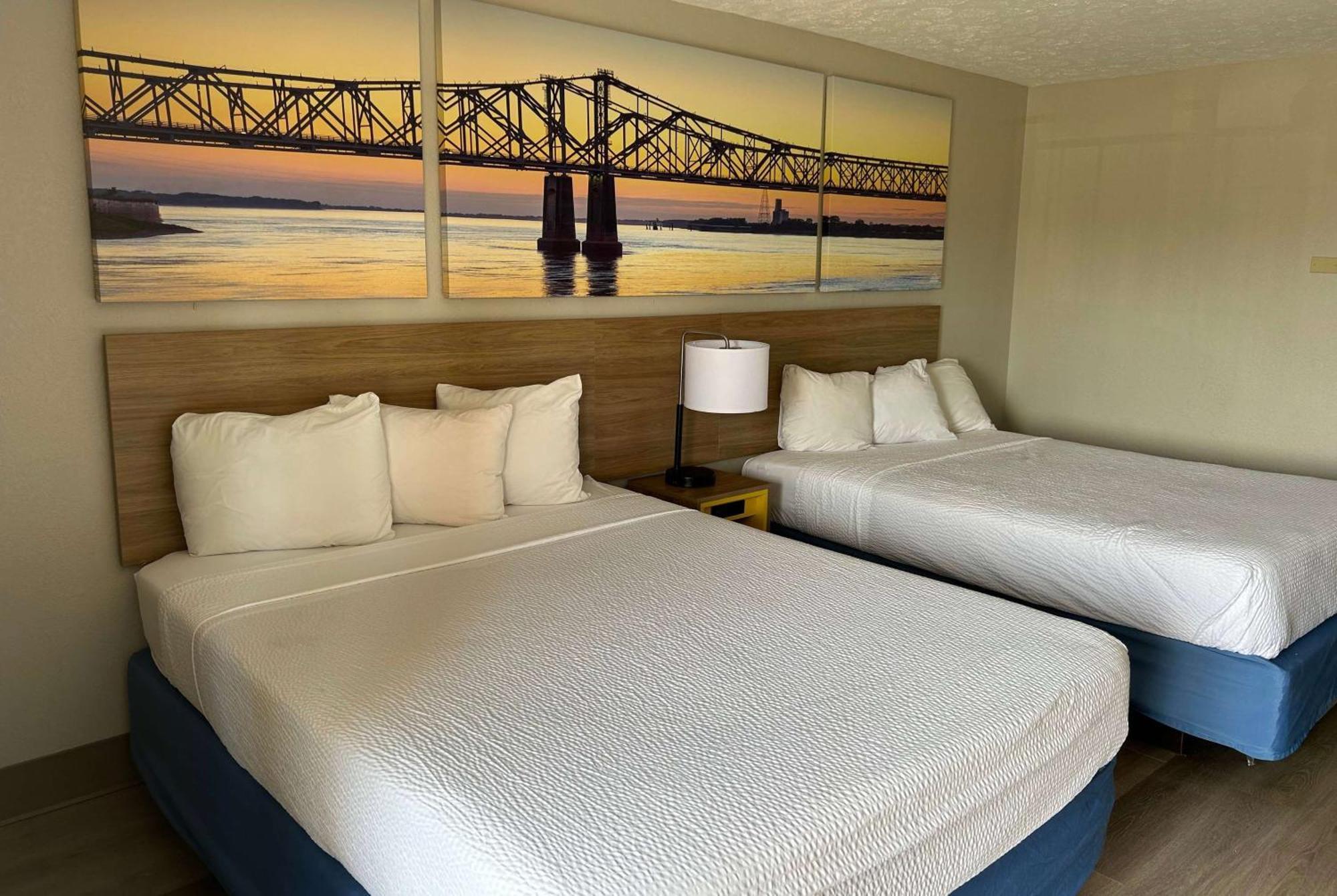 Days Inn By Wyndham Louisville Airport Fair And Expo Center Buitenkant foto